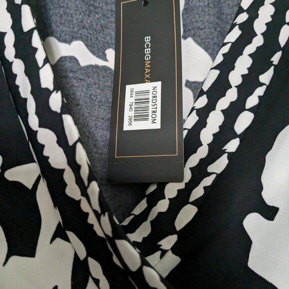 BCBGMaxAzria Black and White Top - Picture 4 of 5